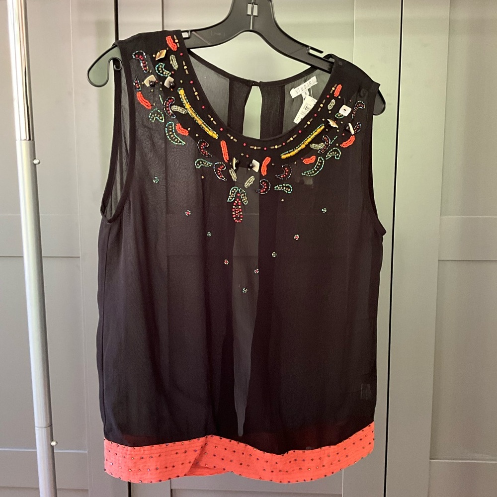 Studio women’s top